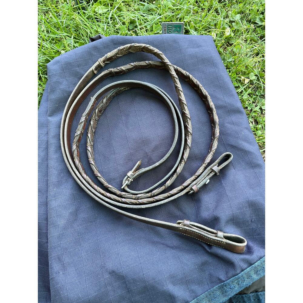 Braided Lace Reins with rubber grip on inside between laces - brown